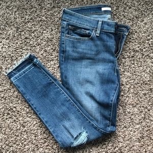 Women’s Levi’s Distressed Skinny Jeans